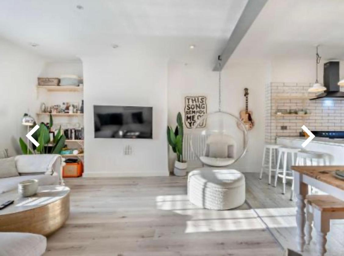 Stunning 2 Bedroom Flat Camden ลอนดอน ภายนอก รูปภาพ